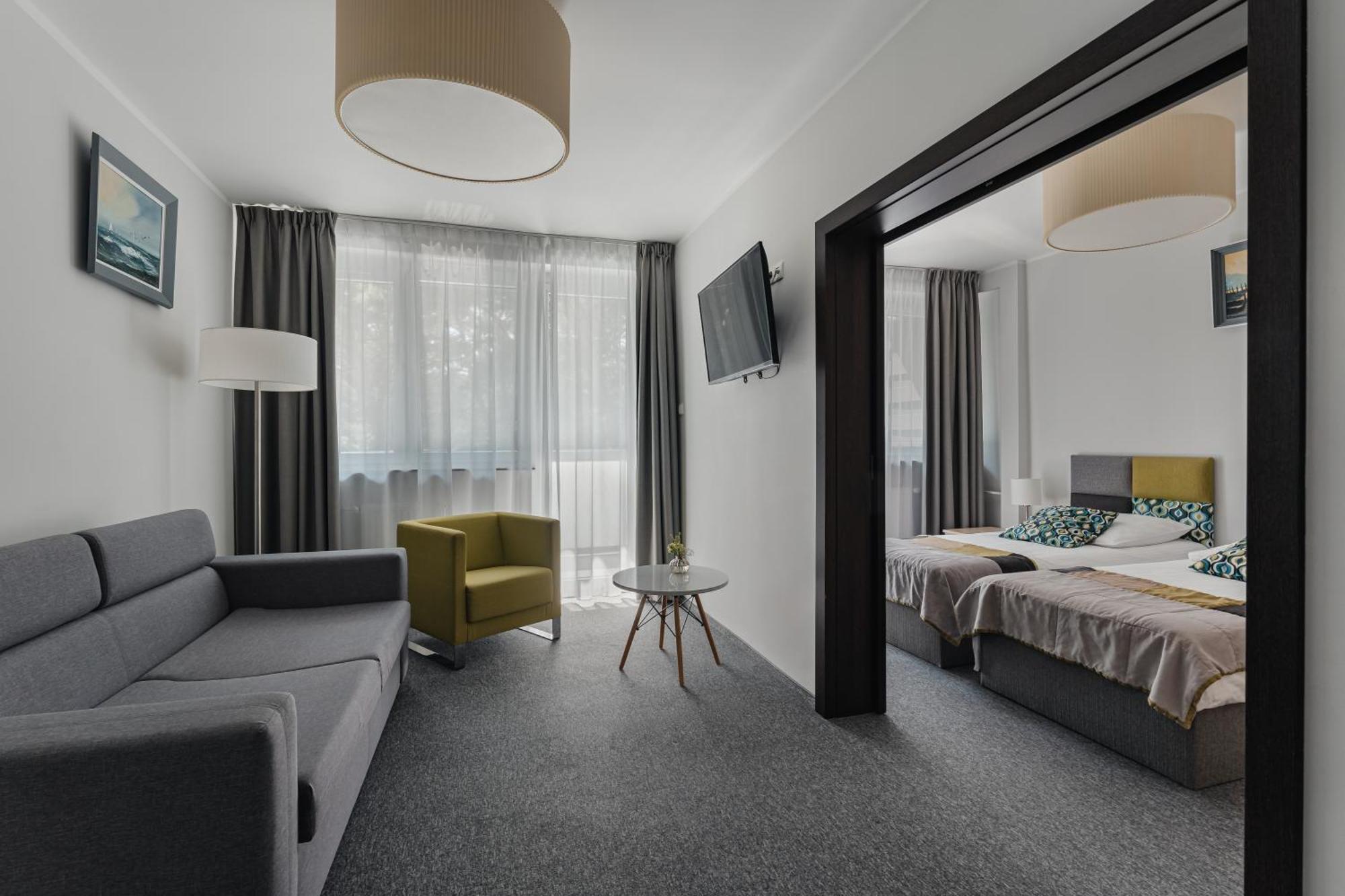 Osrodek Delfin Rewita Hotel Jurata Ngoại thất bức ảnh